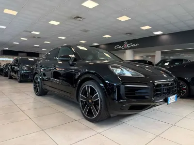 Usata Porsche Cayenne 340 CV (250 kW) 2023 Nero SUV