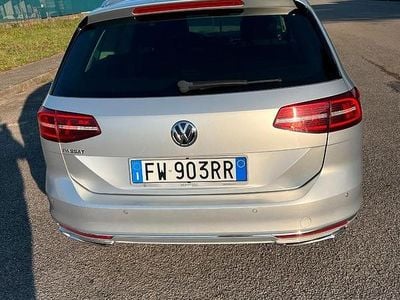 Usata VW Passat Executive 150 CV (110 kW) 2019 Grigio Berlina