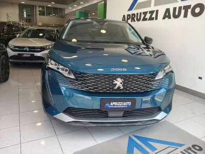 Usata Peugeot 3008 Allure 131 CV (96 kW) 2022 Blu/azzurro SUV