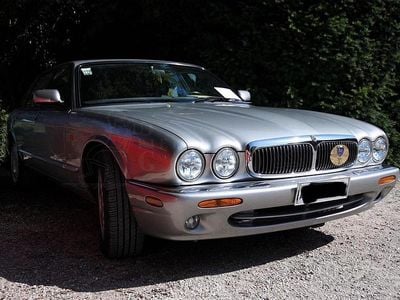 Usata Jaguar XJ8 237 CV (174 kW) 1998 Berlina