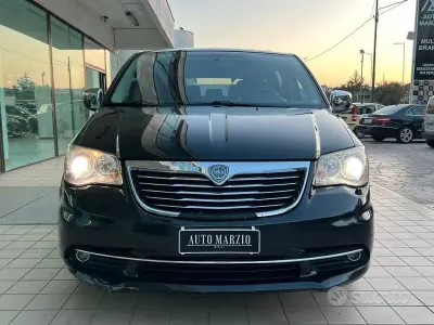 Usata Lancia Voyager Platinum 177 CV (130 kW) 2013 Nero Monovolume