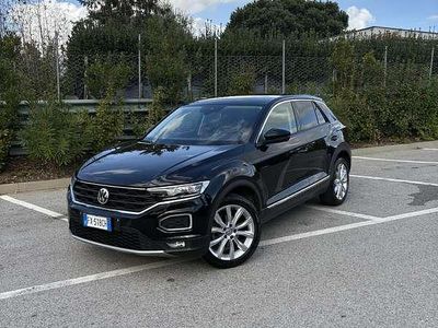 Usata VW T-Roc Advance 150 CV (110 kW) 2019 Nero SUV