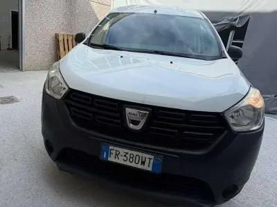 Usata Dacia Dokker Ambiance 75 CV (55 kW) 2018 Bianco Monovolume