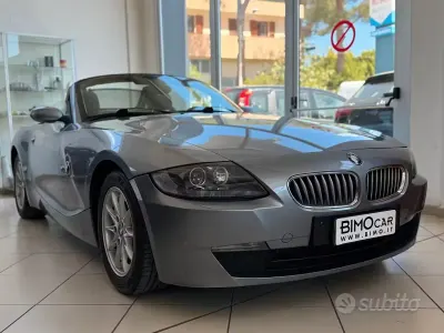 Usado BMW Z4 218 HP (160 kW) 2007 Cinzento Cabrios