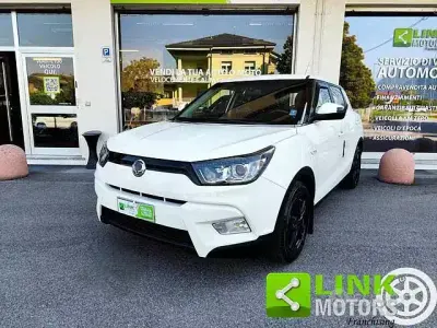Usata SsangYong Tivoli 116 CV (85 kW) 2016 Bianco SUV