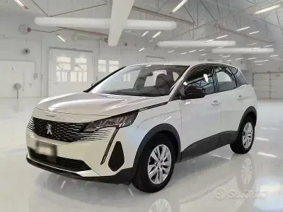 Usata Peugeot 3008 Active 130 CV (95 kW) 2022 Bianco SUV