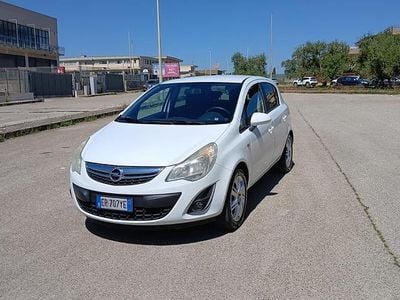 Occasion Opel Corsa Edition 95 ch (69 kW) 2013 Blanc Citadine