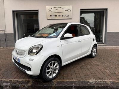 Usata Smart ForFour Passion 70 CV (51 kW) 2016 Bianco Utilitaria