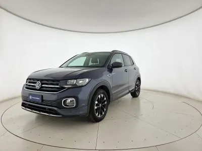 Usata VW T-Cross Sportline 95 CV (69 kW) 2023 Smoky grey metallizzato SUV