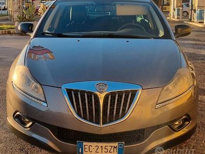Gebraucht Lancia Delta 120 PS (88 kW) 2010 Grau Kleinwagen