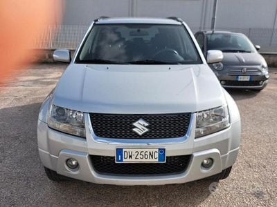 Usata Suzuki Grand Vitara 129 CV (94 kW) 2009 Grigio Berlina