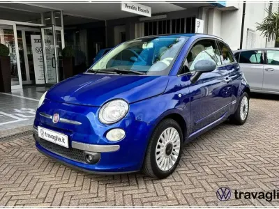 Usata Fiat 500 Lounge 69 CV (50 kW) 2010 Blu/azzurro Utilitaria