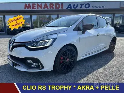Usata Renault Clio IV Trophy 220 CV (161 kW) 2016 Bianco Berlina