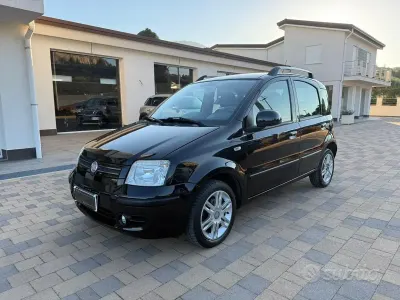 Usata Fiat Panda Dynamic 69 CV (50 kW) 2010 Nero Utilitaria