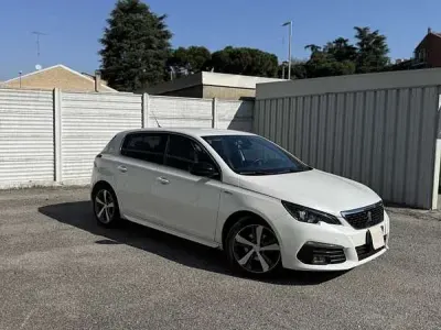 Usata Peugeot 308 GT-line 131 CV (96 kW) 2019 Berlina
