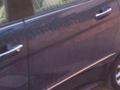 Begagnad Mercedes B200