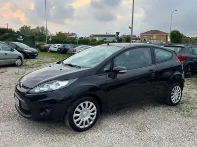 Occasion Ford Fiesta 92 PK (67 kW) 2010 Zwart Sedan