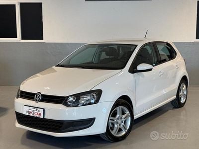 Käytetty VW Polo 75 HP (55 kW) 2013 Valkoinen Viistoperä