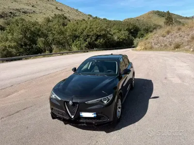Usata Alfa Romeo Stelvio 160 CV (117 kW) 2020 Nero SUV