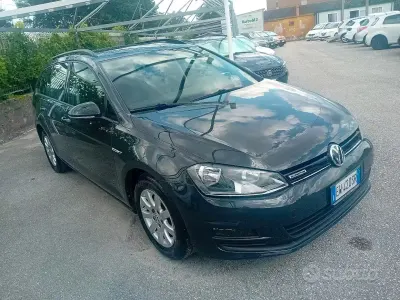 Usata VW Golf VII 110 CV (80 kW) 2014 Grigio Station wagon
