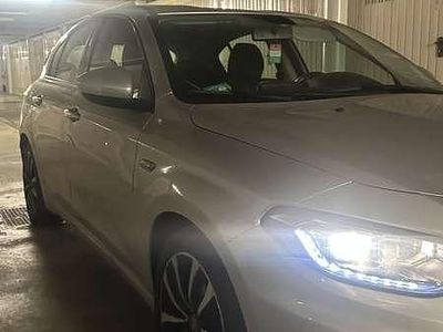 Usata Fiat Tipo Lounge 95 CV (69 kW) 2017 Argento Berlina