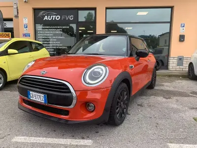 Usata Mini ONE 75 CV (55 kW) 2020 Arancione Utilitaria