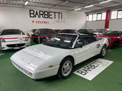 Usata Ferrari Mondial 295 CV (216 kW) 1990 Bianco Cabrio