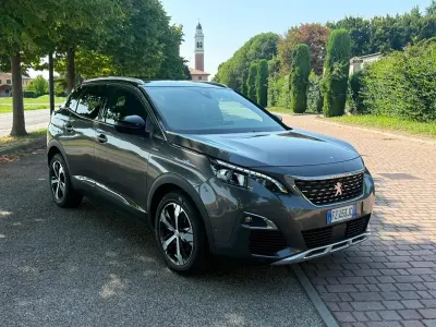 Usata Peugeot 3008 GT-line 131 CV (96 kW) 2019 Marrone SUV