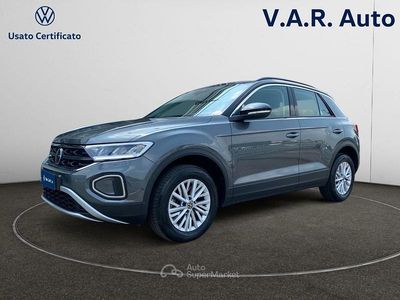 Usata VW T-Roc Life 150 CV (110 kW) 2024 Nessuno SUV