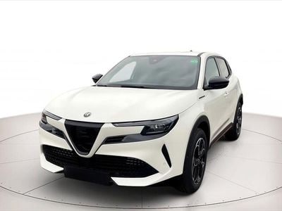 Usata Alfa Romeo Junior Edizione Speciale 114 kW (156 CV) 2025 Bianco sempione SUV