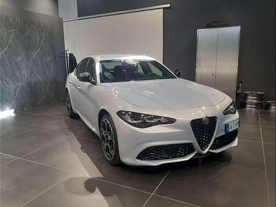 Usata Alfa Romeo Giulia Sprint 280 CV (205 kW) 2024 Grigio moon met. Berlina