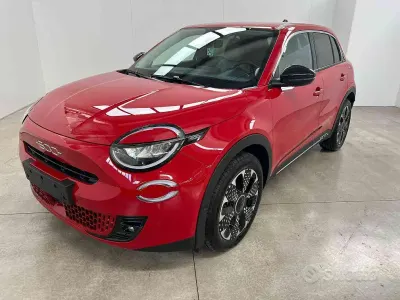 Usata Fiat 600 La Prima 101 CV (74 kW) 2025 Rosso SUV