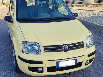 Usata Fiat Panda 60 CV (44 kW) 2004 Giallo Utilitaria