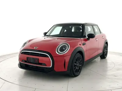Usata Mini Cooper Classic 135 CV (99 kW) 2024 Rosso Utilitaria