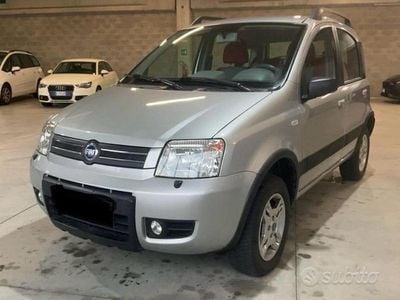 Usata Fiat Panda 4x4 Climbing 60 CV (44 kW) 2005 Grigio Utilitaria