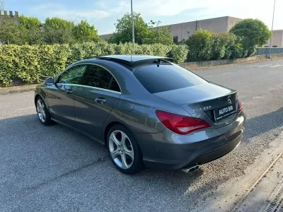 Usata Mercedes CLA220 Premium 170 CV (125 kW) 2014 Grigio Berlina