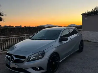 Usata Mercedes A180 Premium 109 CV (80 kW) 2014 Utilitaria
