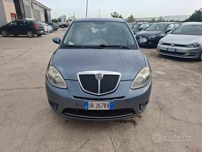 Usata Lancia Ypsilon 60 CV (44 kW) 2008 Grigio Utilitaria