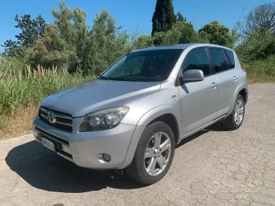 Usata Toyota RAV4 177 CV (130 kW) 2008 Grigio SUV