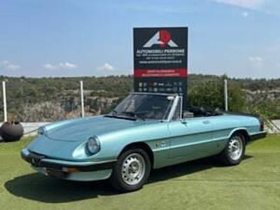 Usata Alfa Romeo Spider 103 CV (75 kW) 1983 Verde Cabrio