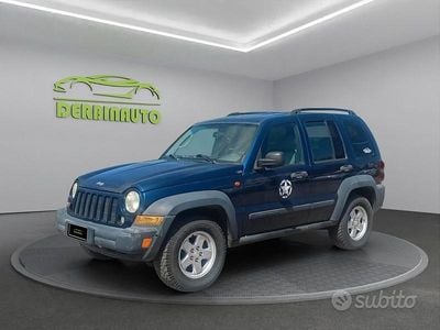 Usata Jeep Cherokee Sport 163 CV (119 kW) 2007 Blu SUV