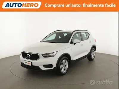 Usata Volvo XC40 Momentum 129 CV (94 kW) 2021 Bianco SUV