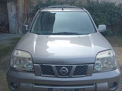 Usata Nissan X-Trail 136 CV (100 kW) 2005 Grigio SUV