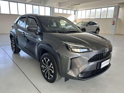 Usata Toyota Yaris Trend 116 CV (85 kW) 2022 Magnetic grey metallic Utilitaria