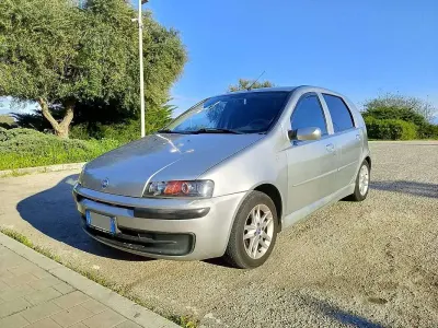 Usata Fiat Punto 80 CV (58 kW) 2002 Grigio Utilitaria