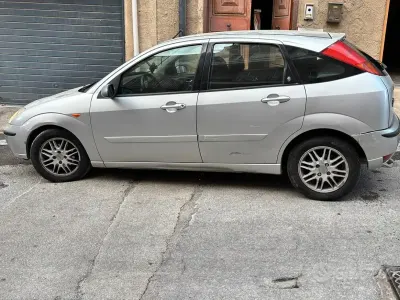 Usata Ford Focus 116 CV (85 kW) 2002 Berlina