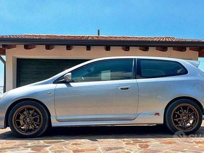 Usata Honda Civic Type R 200 CV (147 kW) 2002 Grigio Utilitaria