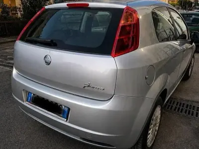 Usata Fiat Punto 65 CV (47 kW) 2006 Utilitaria
