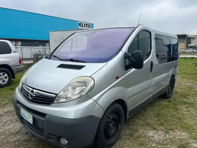 Occasion Opel Vivaro 114 ch (83 kW) 2007 Gris Monospace