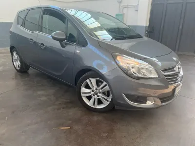 Usata Opel Meriva Cosmo 120 CV (88 kW) 2015 Argento Monovolume